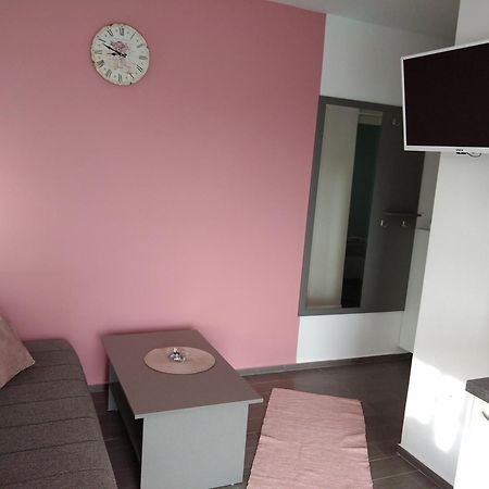 Apartmani Verica Karlobag Zewnętrze zdjęcie