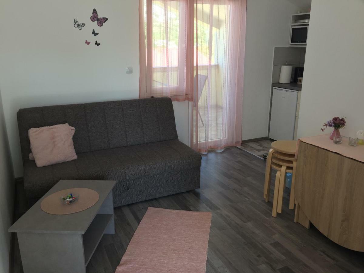 Apartmani Verica Karlobag Zewnętrze zdjęcie