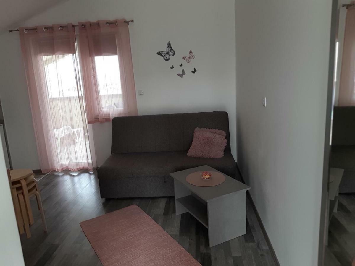 Apartmani Verica Karlobag Zewnętrze zdjęcie