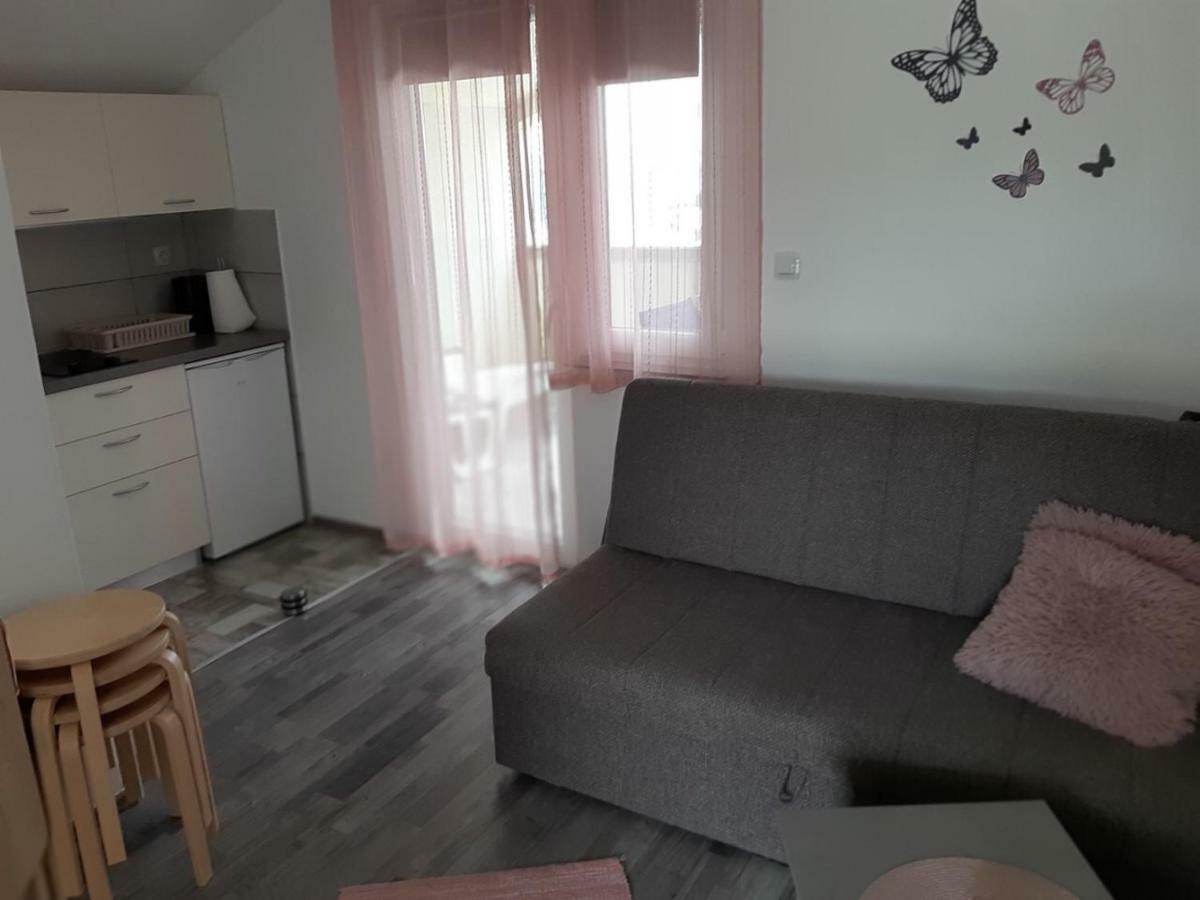 Apartmani Verica Karlobag Zewnętrze zdjęcie