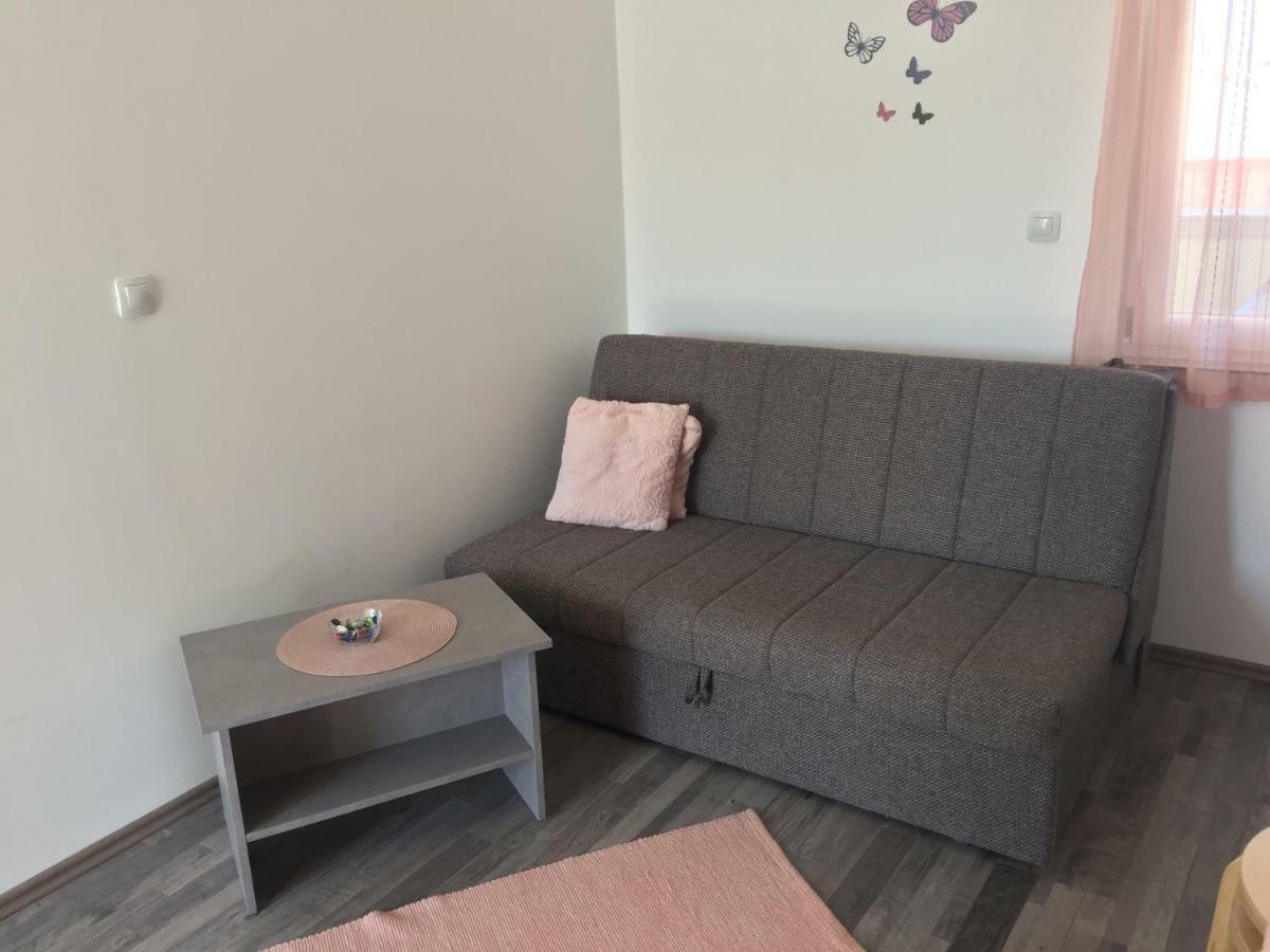 Apartmani Verica Karlobag Zewnętrze zdjęcie